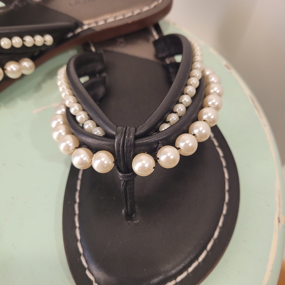 Bernardo Black Sandals with Pearl Embellishments - Picture 2 of 6